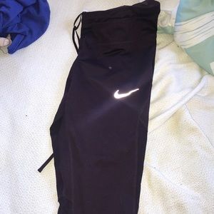 deep purple Capri leggings